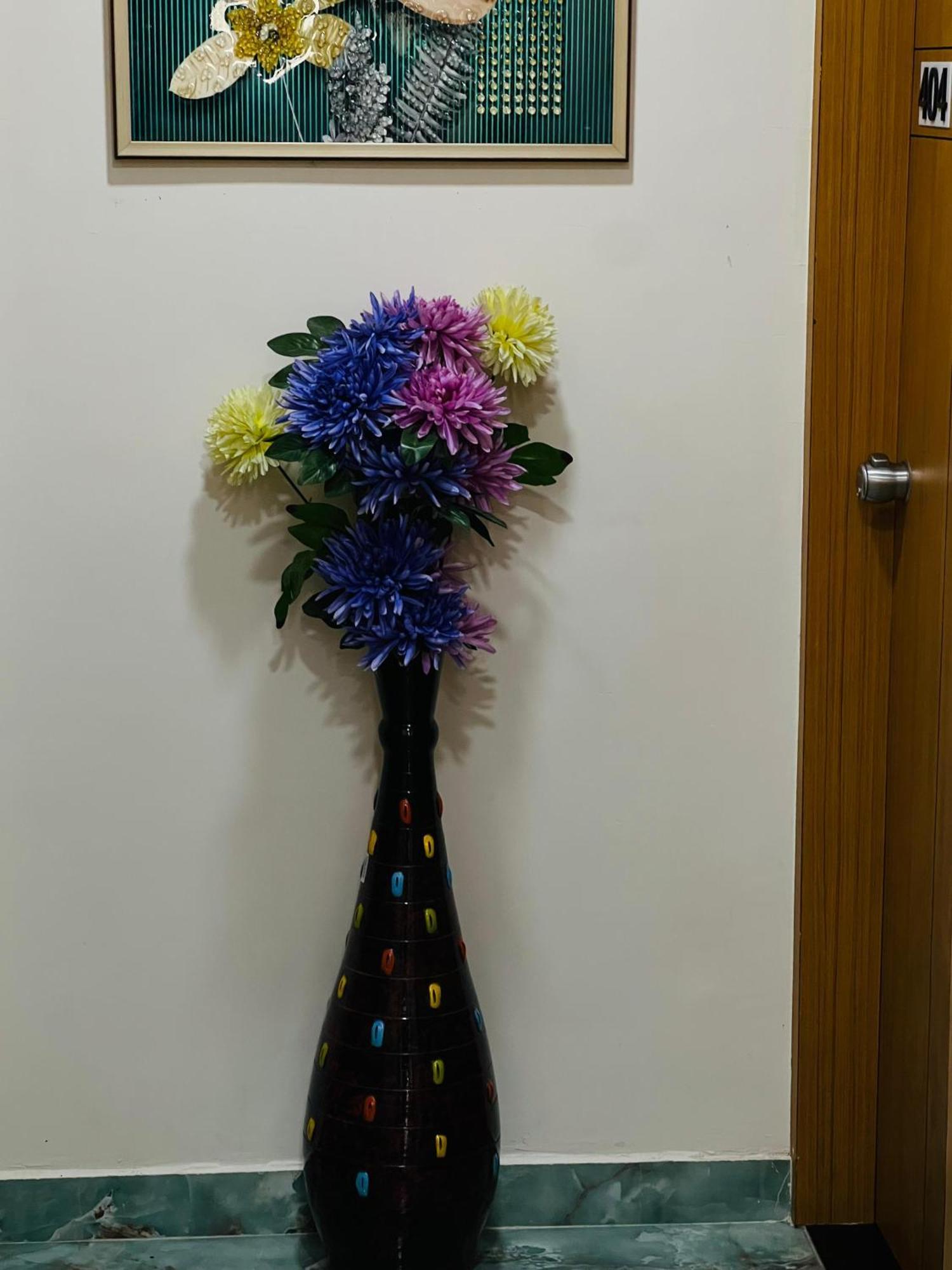 Hotel Exotic アーメダバード エクステリア 写真